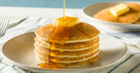 where do locals eat breakfast in pigeon forge